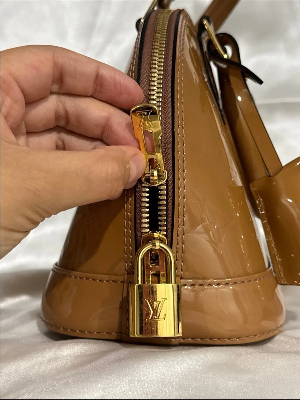 Louis Vuitton Caramel Patent Vernis Alma Satchel